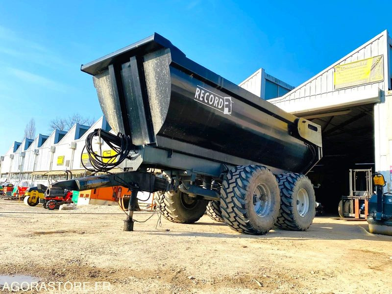 REMORQUE BENNE TP AGRICOLE RECORD TP17 - Année 2009 - Semi-remorque benne: photos 4 REMORQUE BENNE TP AGRICOLE RECORD TP17 - Année 2009 - Semi-remorque benne: photos 4