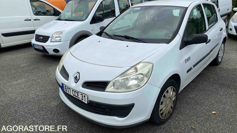 RENAULT CLIO - 2007 - 209285KM - Voiture: photos 1 RENAULT CLIO - 2007 - 209285KM - Voiture: photos 1