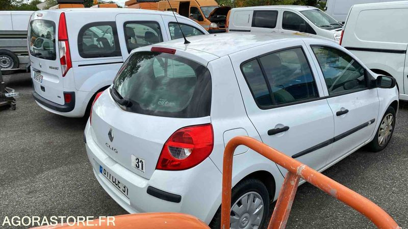 RENAULT CLIO - 2007 - 209285KM - Voiture: photos 4 RENAULT CLIO - 2007 - 209285KM - Voiture: photos 4