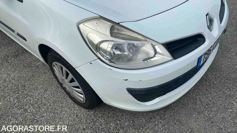 RENAULT CLIO - 2008 - 171835 KM - Voiture: photos 5 RENAULT CLIO - 2008 - 171835 KM - Voiture: photos 5