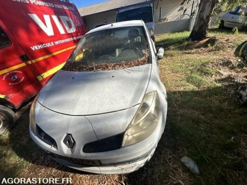RENAULT CLIO - 2008 - 260000KM - 3664GX2A - Voiture: photos 1 RENAULT CLIO - 2008 - 260000KM - 3664GX2A - Voiture: photos 1