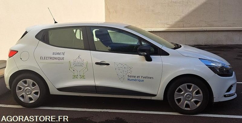 RENAULT - CLIO - 2018 - 79 000 KM - Voiture: photos 4 RENAULT - CLIO - 2018 - 79 000 KM - Voiture: photos 4