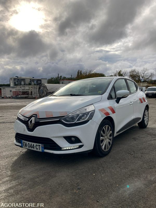 RENAULT CLIO IV diesel - Année 2018 - 312 000km - Voiture: photos 1 RENAULT CLIO IV diesel - Année 2018 - 312 000km - Voiture: photos 1