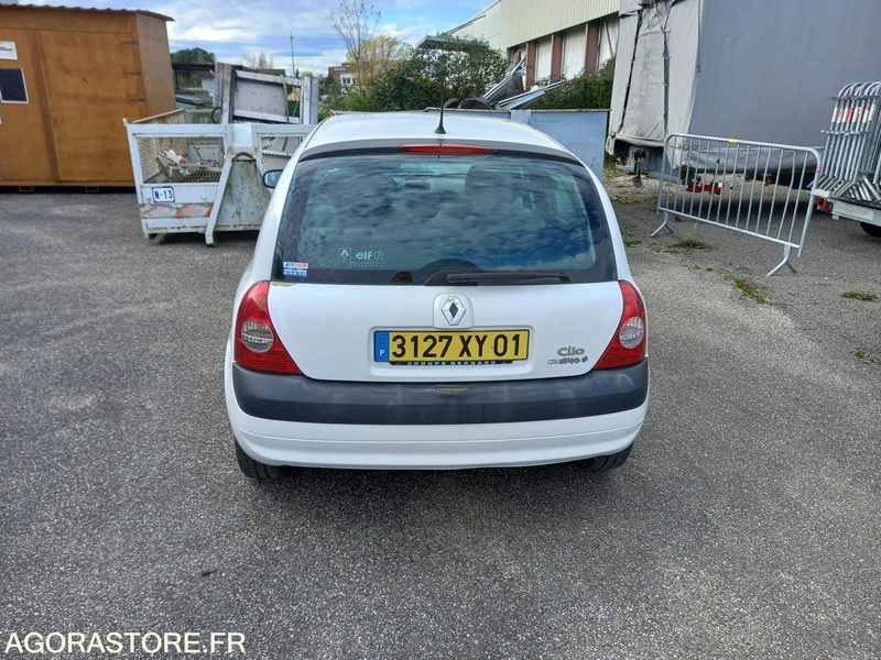 RENAULT CLIO PHASE 2-1.2 I 60CV-2005-ESSENCE-122 018 KMS-5 PORTES-ROULANTE-CT OK - Voiture: photos 4 RENAULT CLIO PHASE 2-1.2 I 60CV-2005-ESSENCE-122 018 KMS-5 PORTES-ROULANTE-CT OK - Voiture: photos 4