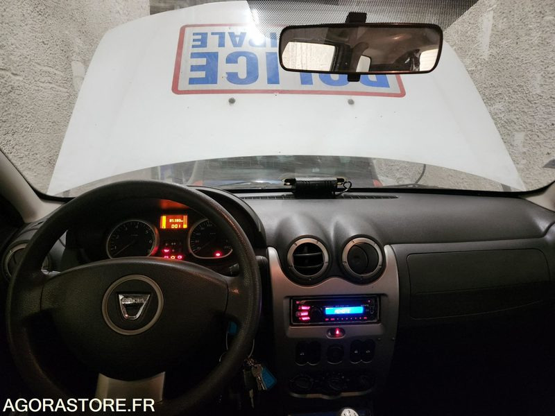 RENAULT DUSTER - SUV: photos 2 RENAULT DUSTER - SUV: photos 2