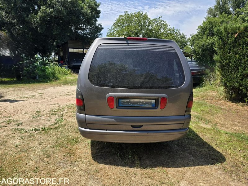 RENAULT ESPACE 114cv - 1999 - Pas de CG - Voiture: photos 4 RENAULT ESPACE 114cv - 1999 - Pas de CG - Voiture: photos 4