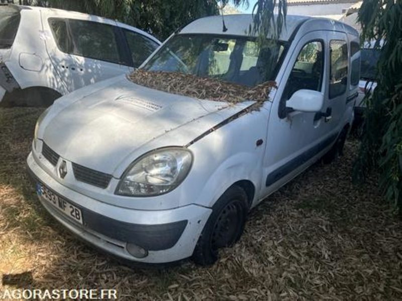 RENAULT KANGOO - 2005 - 260300KM - 5693HF2B - Fourgonnette: photos 5 RENAULT KANGOO - 2005 - 260300KM - 5693HF2B - Fourgonnette: photos 5