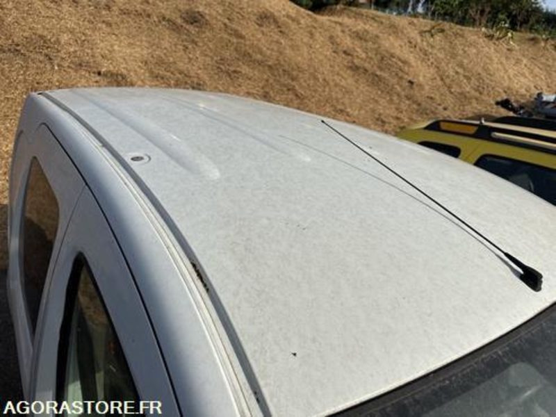 RENAULT KANGOO - 2009 - 196523KM - AF307QG - Fourgonnette: photos 5 RENAULT KANGOO - 2009 - 196523KM - AF307QG - Fourgonnette: photos 5