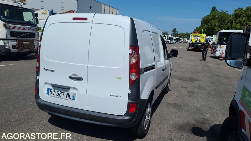 RENAULT KANGOO - 2011 - 81107KM - BV-627-ML - Fourgonnette: photos 4 RENAULT KANGOO - 2011 - 81107KM - BV-627-ML - Fourgonnette: photos 4