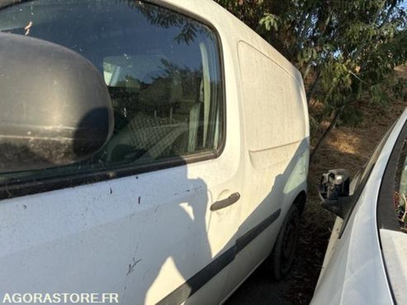 RENAULT KANGOO - 2013 - 240380km - CW581ZG - Fourgonnette: photos 5 RENAULT KANGOO - 2013 - 240380km - CW581ZG - Fourgonnette: photos 5
