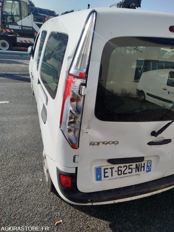 RENAULT KANGOO - 2018 - 233795 KM - Fourgonnette: photos 4 RENAULT KANGOO - 2018 - 233795 KM - Fourgonnette: photos 4