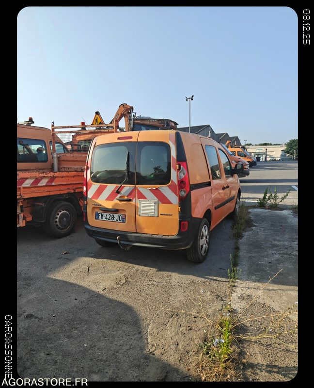 RENAULT KANGOO FM-428-JQ - 2008 - 195935 KM moteur tournant - Fourgonnette: photos 2 RENAULT KANGOO FM-428-JQ - 2008 - 195935 KM moteur tournant - Fourgonnette: photos 2