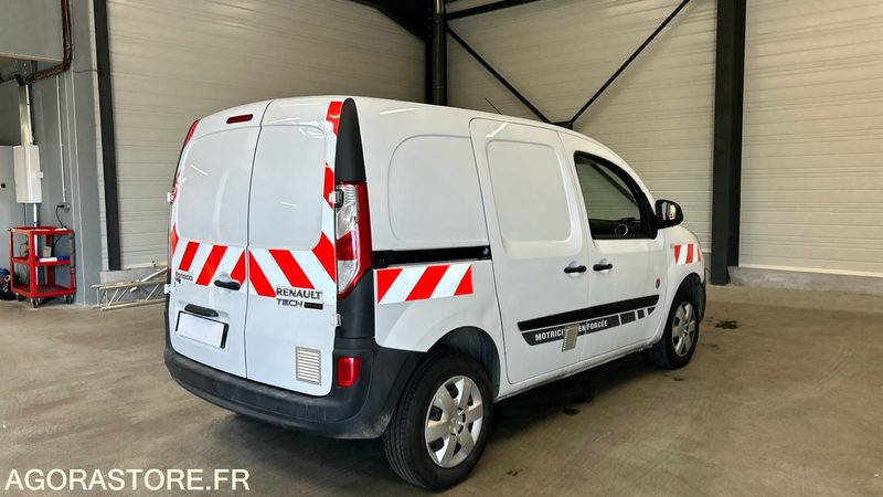 RENAULT KANGOO II MOTRICITE RENFORCEE 1ERE MAIN 2018 97800KMS CT OK - Fourgonnette: photos 3 RENAULT KANGOO II MOTRICITE RENFORCEE 1ERE MAIN 2018 97800KMS CT OK - Fourgonnette: photos 3