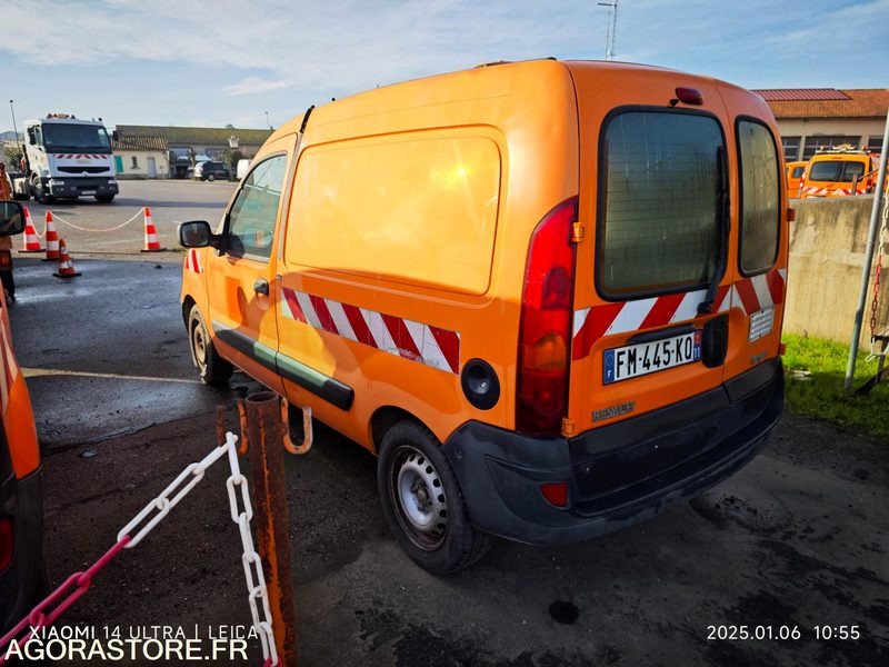 RENAULT Kangoo FM-445-KQ - Moteur tournant - Fourgonnette: photos 3 RENAULT Kangoo FM-445-KQ - Moteur tournant - Fourgonnette: photos 3
