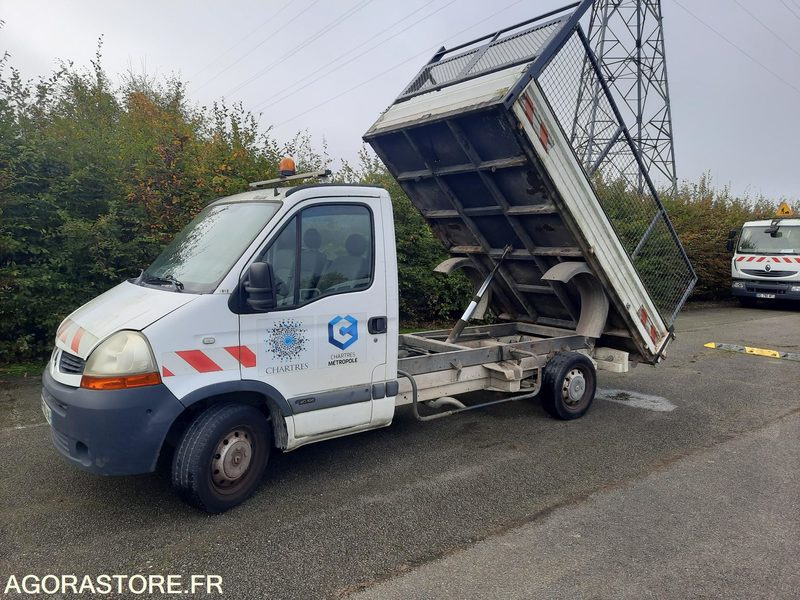 RENAULT MASTER - 2009 - 81691KM - Fourgon utilitaire: photos 1 RENAULT MASTER - 2009 - 81691KM - Fourgon utilitaire: photos 1