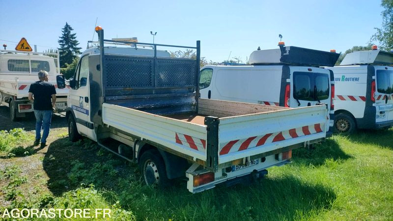 RENAULT MASTER - 2010 - 307041 KM - Fourgon utilitaire: photos 3 RENAULT MASTER - 2010 - 307041 KM - Fourgon utilitaire: photos 3