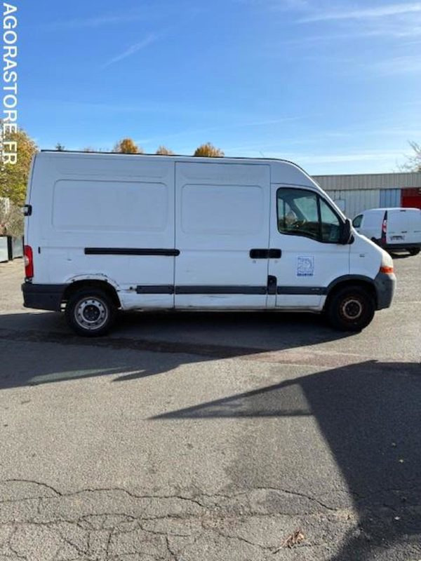 RENAULT MASTER 79850KMS DE 2009 AVEC 79850KM NON ROULANT - Fourgon utilitaire: photos 4 RENAULT MASTER 79850KMS DE 2009 AVEC 79850KM NON ROULANT - Fourgon utilitaire: photos 4