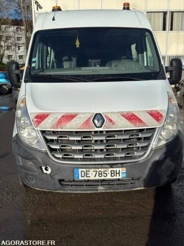 RENAULT MASTER - CABINE APPRONFONDI TP7 - 2014 - 309000KM - Fourgonnette: photos 4 RENAULT MASTER - CABINE APPRONFONDI TP7 - 2014 - 309000KM - Fourgonnette: photos 4