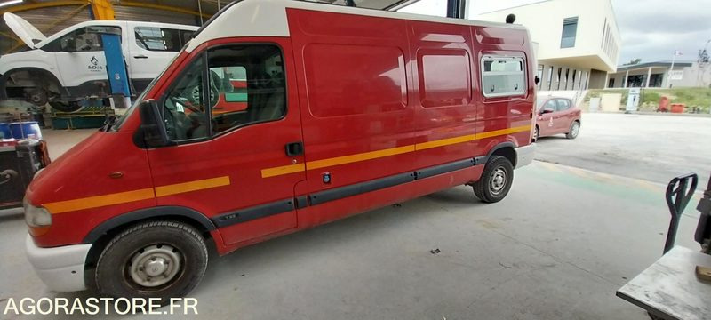 RENAULT MASTER - Fourgon utilitaire: photos 2 RENAULT MASTER - Fourgon utilitaire: photos 2