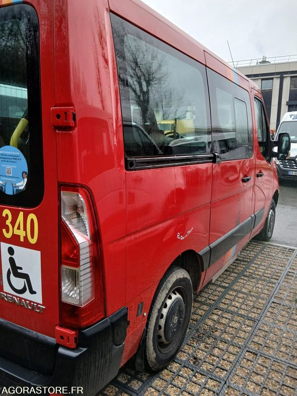 RENAULT MASTER TPMR N°140697 - Minibus, Transport de personnes: photos 2 RENAULT MASTER TPMR N°140697 - Minibus, Transport de personnes: photos 2