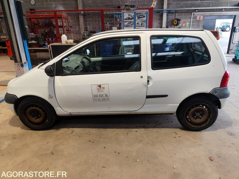 RENAULT TWINGO - Voiture: photos 2 RENAULT TWINGO - Voiture: photos 2