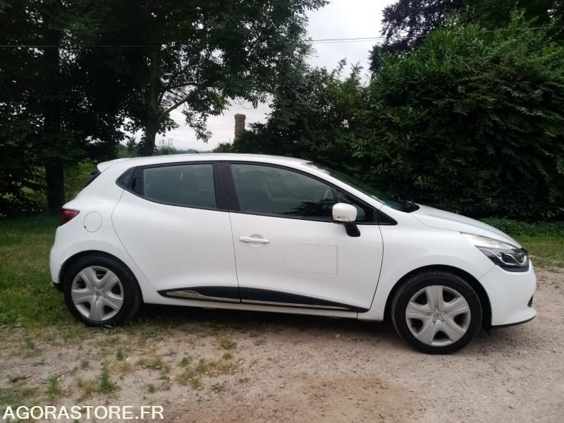 REnault Clio IV - 1.5 L Diesel - 276 000km - Voiture: photos 2 REnault Clio IV - 1.5 L Diesel - 276 000km - Voiture: photos 2