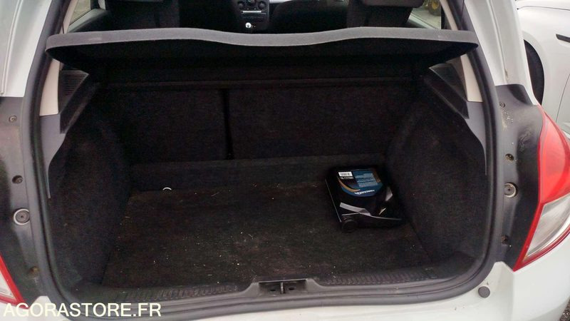 Renault Clio - 2010 - 216800kms - Ba150Rq - Voiture: photos 5 Renault Clio - 2010 - 216800kms - Ba150Rq - Voiture: photos 5