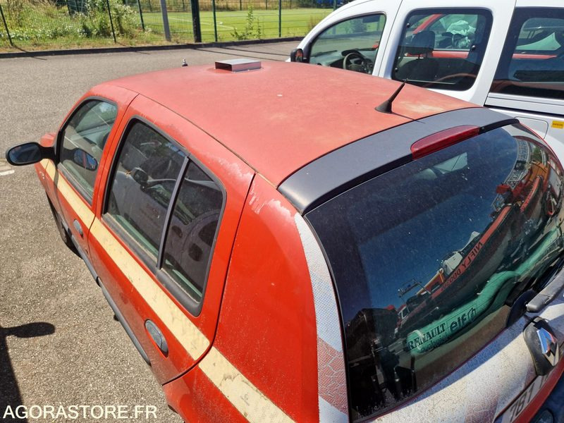 Voiture Renault Clio - 781YW69: photos 17
