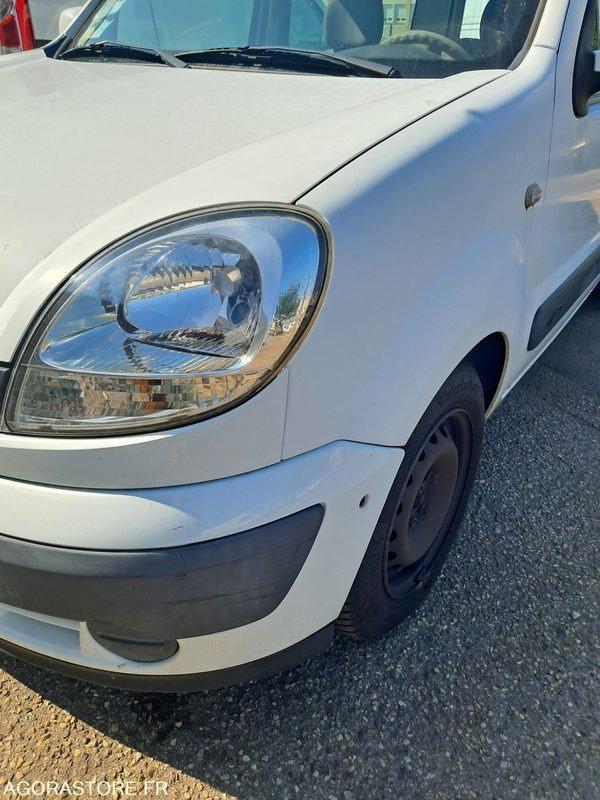 Renault Kangoo 257-AAS-42 - Voiture: photos 3 Renault Kangoo 257-AAS-42 - Voiture: photos 3