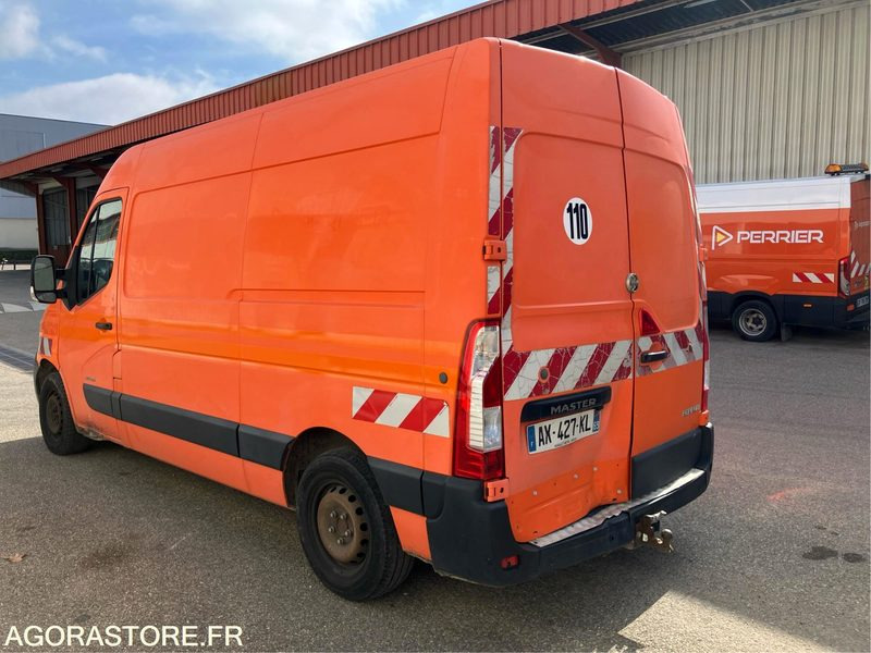 Renault - Master - 2010 - 178305kms (P1508269) - Fourgon utilitaire: photos 3 Renault - Master - 2010 - 178305kms (P1508269) - Fourgon utilitaire: photos 3