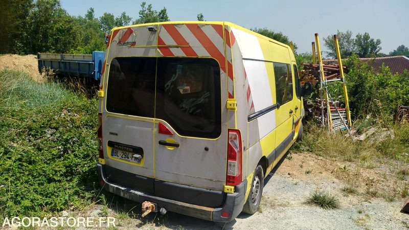 Renault Master - 2011 - 417947km - Fourgonnette: photos 3 Renault Master - 2011 - 417947km - Fourgonnette: photos 3