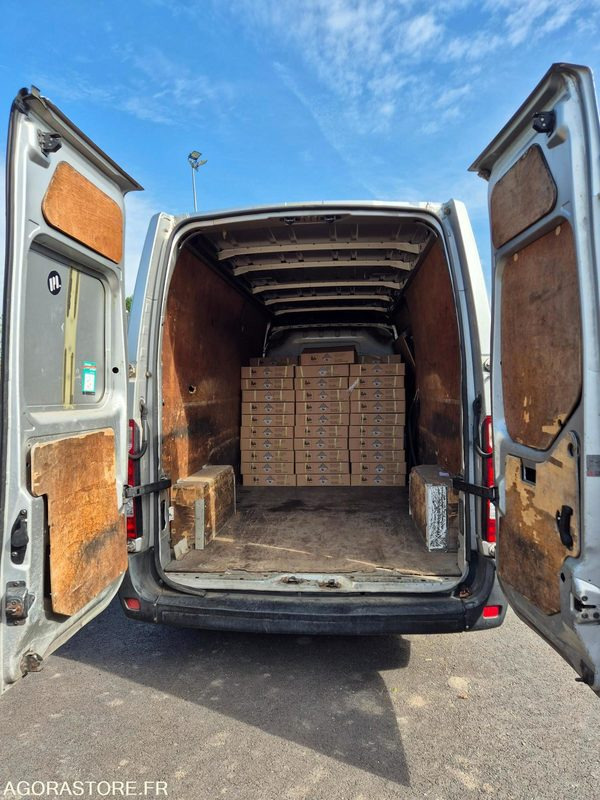 Renault Master CM-949-ER - Fourgon utilitaire: photos 3 Renault Master CM-949-ER - Fourgon utilitaire: photos 3