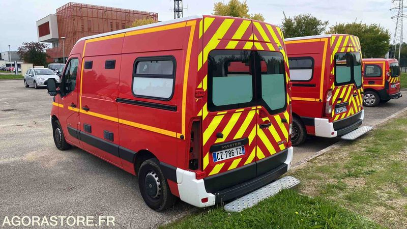 Renault Master III dci 125 - 23/10/2013 - Ambulance: photos 4 Renault Master III dci 125 - 23/10/2013 - Ambulance: photos 4