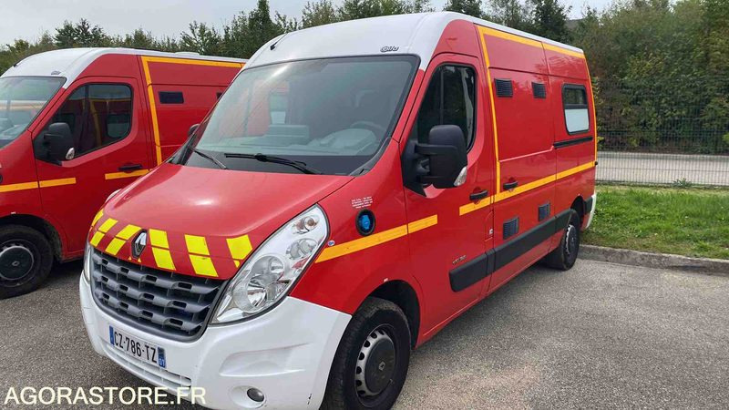 Renault Master III dci 125 - 23/10/2013 - Ambulance: photos 1 Renault Master III dci 125 - 23/10/2013 - Ambulance: photos 1