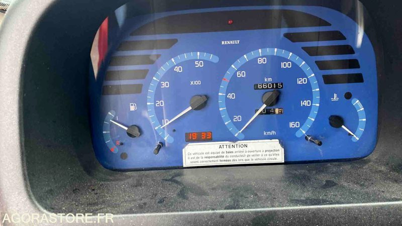 Renault Master T35 2.8dti - 12/07/2000 - Fourgon utilitaire: photos 4 Renault Master T35 2.8dti - 12/07/2000 - Fourgon utilitaire: photos 4