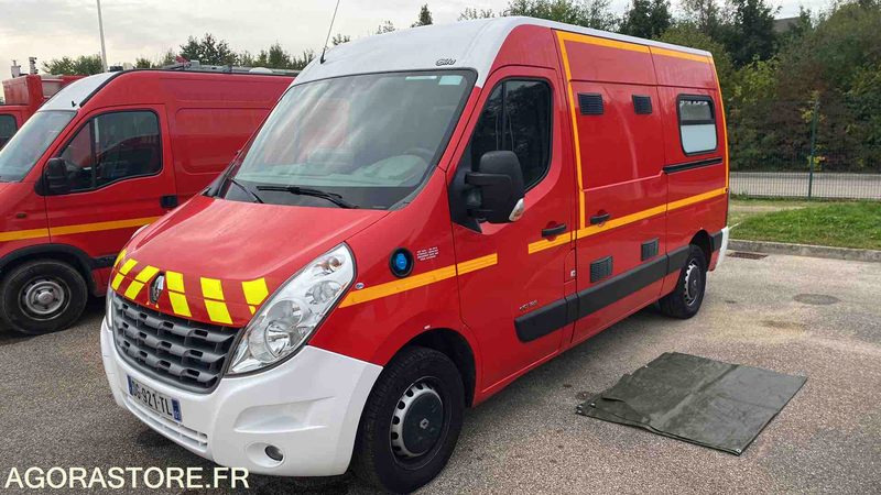Renault Master T35 2.8dti - 12/07/2000 - Fourgon utilitaire: photos 1 Renault Master T35 2.8dti - 12/07/2000 - Fourgon utilitaire: photos 1