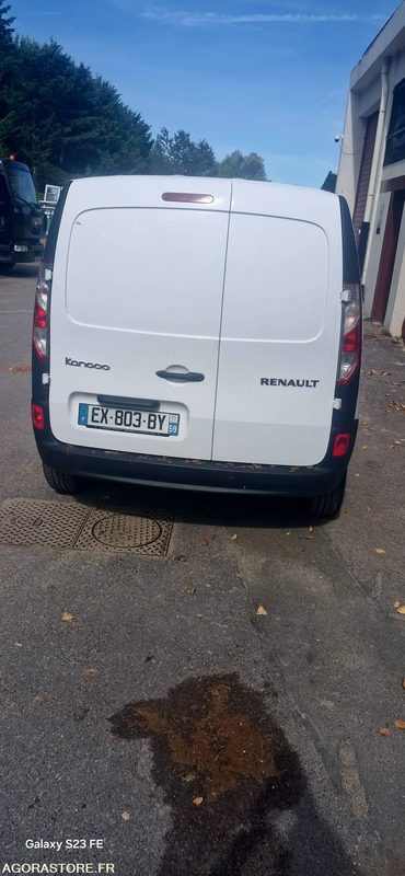 Fourgonnette Renault kangoo 1.2 tce 115 cv  93121 kms   Annee  2018 Clim Gps: photos 6