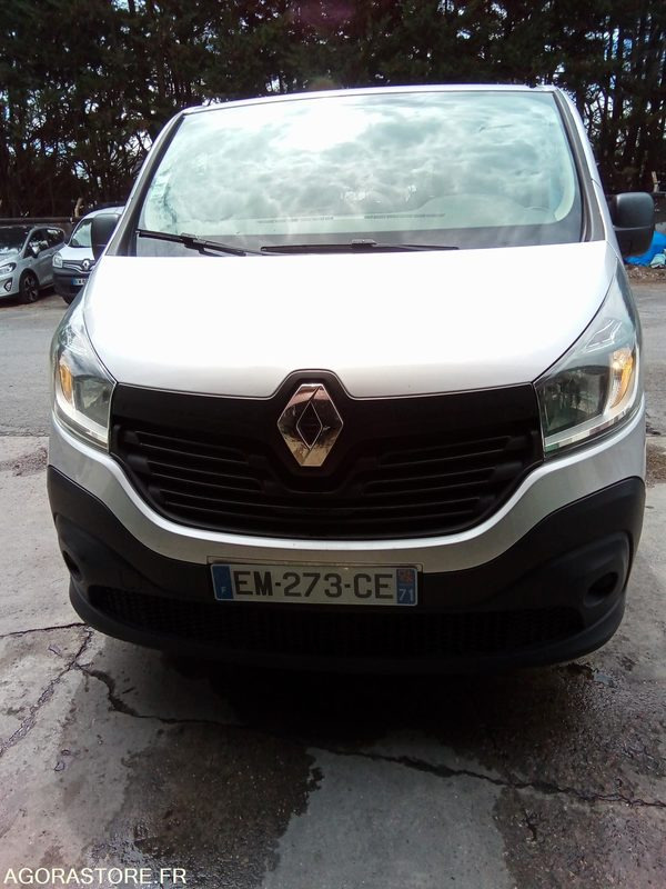 Renault trafic 1.6dci 95 CV 9 places 309336 kms - Minibus, Transport de personnes: photos 1 Renault trafic 1.6dci 95 CV 9 places 309336 kms - Minibus, Transport de personnes: photos 1