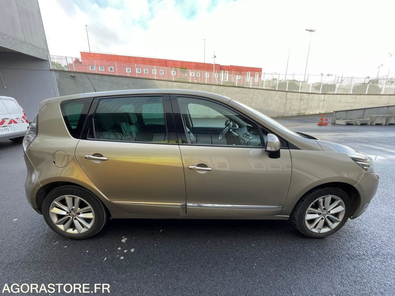 SCENIC III Phase 2 1.5 dCi FAP EDC 6 110 cv Boîte auto DM-422-DX - Voiture: photos 3 SCENIC III Phase 2 1.5 dCi FAP EDC 6 110 cv Boîte auto DM-422-DX - Voiture: photos 3