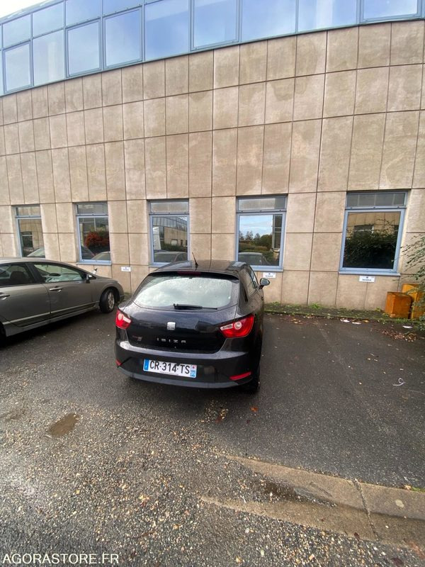 SEAT IBIZA 2013 232000 KM - Voiture: photos 5 SEAT IBIZA 2013 232000 KM - Voiture: photos 5