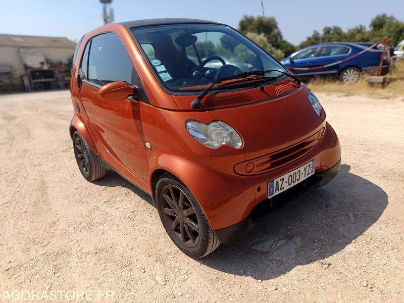 SMART FORTWO - 2003 -136000KMS - Voiture: photos 1 SMART FORTWO - 2003 -136000KMS - Voiture: photos 1