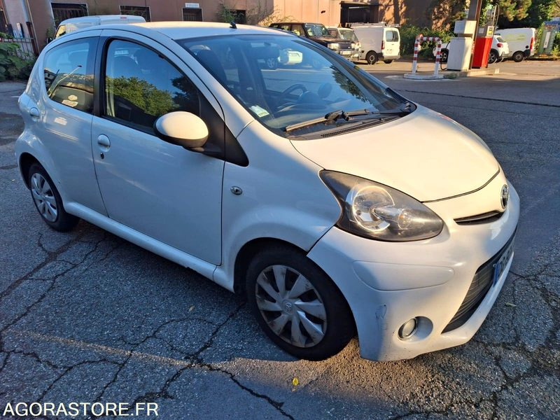 Toyota AYGO 115578kms - 2014 - Voiture: photos 1 Toyota AYGO 115578kms - 2014 - Voiture: photos 1
