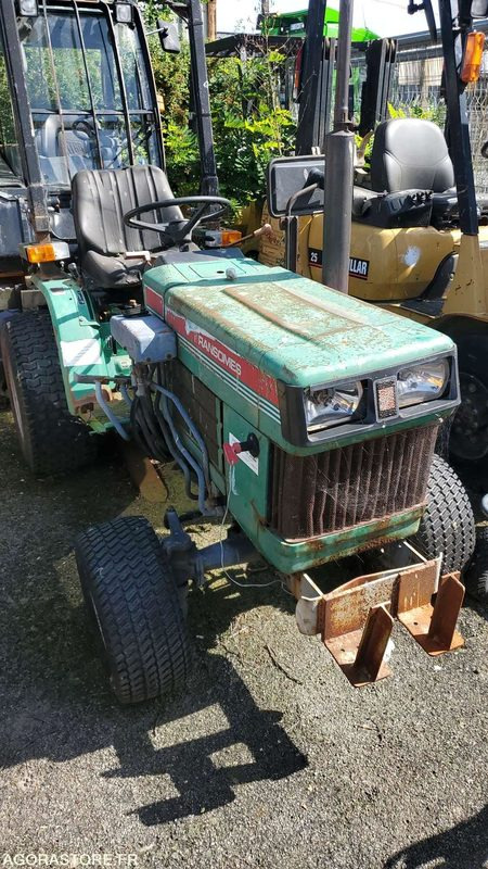 Tracteur RANSOMES CT320 - Tracteur agricole: photos 1 Tracteur RANSOMES CT320 - Tracteur agricole: photos 1