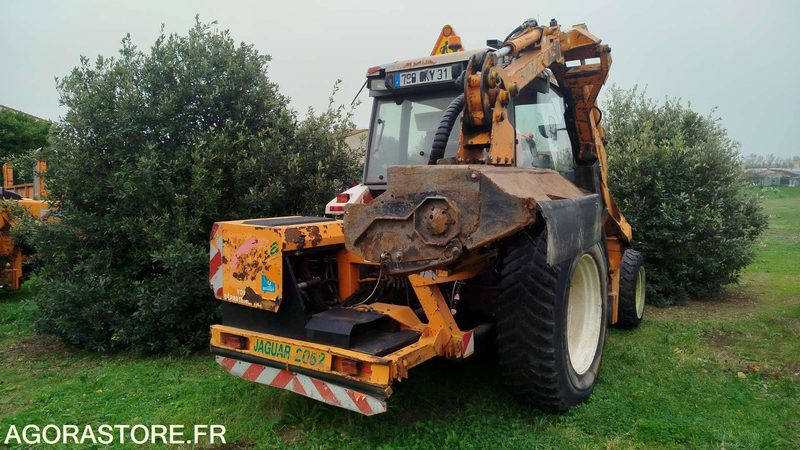 Tracteur agricole Tracteur RENAULT ERGOS 446 - 2009 - 17145h - 799CKY31: photos 13 Tracteur agricole Tracteur RENAULT ERGOS 446 - 2009 - 17145h - 799CKY31: photos 13