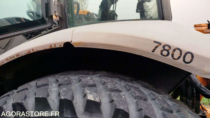 Tracteur agricole Tracteur RENAULT ERGOS 446 - 2009 - 17145h - 799CKY31: photos 8 Tracteur agricole Tracteur RENAULT ERGOS 446 - 2009 - 17145h - 799CKY31: photos 8