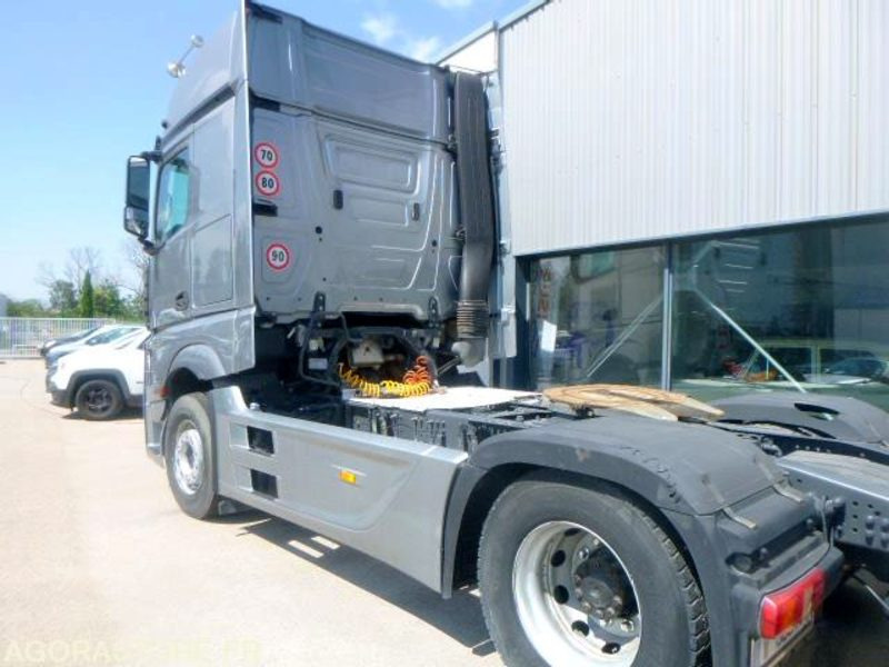 MERCEDES ACTROS 1845 GRANDE CABINE - 2012 - IMMATRICULATION SLOVENE - Tracteur routier: photos 4 MERCEDES ACTROS 1845 GRANDE CABINE - 2012 - IMMATRICULATION SLOVENE - Tracteur routier: photos 4