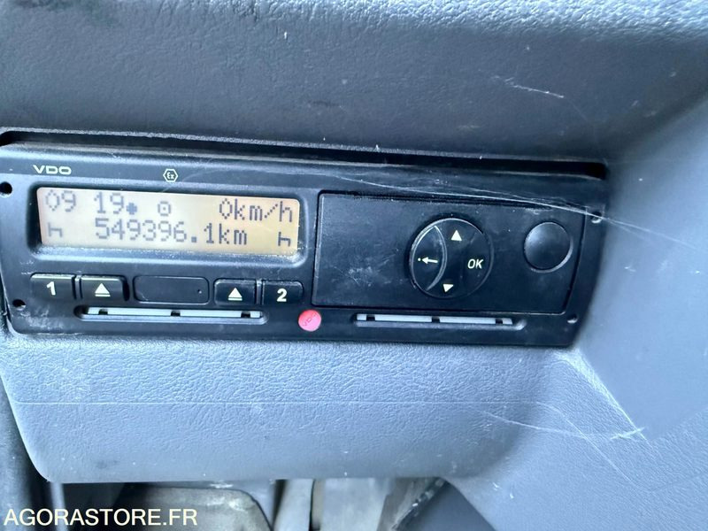 RENAULT 320 DCI - 2006 - 549 396km - Tracteur routier: photos 5 RENAULT 320 DCI - 2006 - 549 396km - Tracteur routier: photos 5