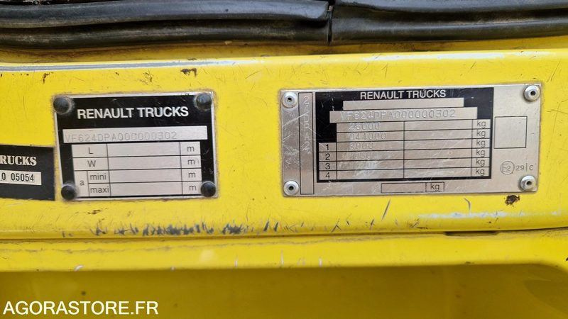 RENAULT PREMIUM LANDER 460.26 6X4 - 2010 - 453186 KM - P2102584 - Tracteur routier: photos 5 RENAULT PREMIUM LANDER 460.26 6X4 - 2010 - 453186 KM - P2102584 - Tracteur routier: photos 5