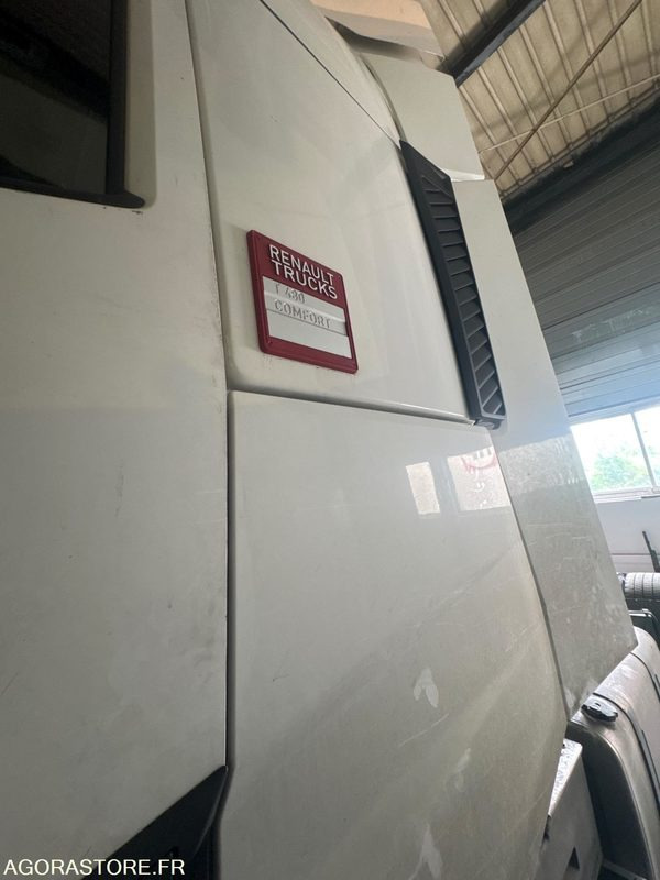 RENAULT T 480 + CLIM DE NUIT - 589809KM - 2016 - Tracteur routier: photos 5 RENAULT T 480 + CLIM DE NUIT - 589809KM - 2016 - Tracteur routier: photos 5