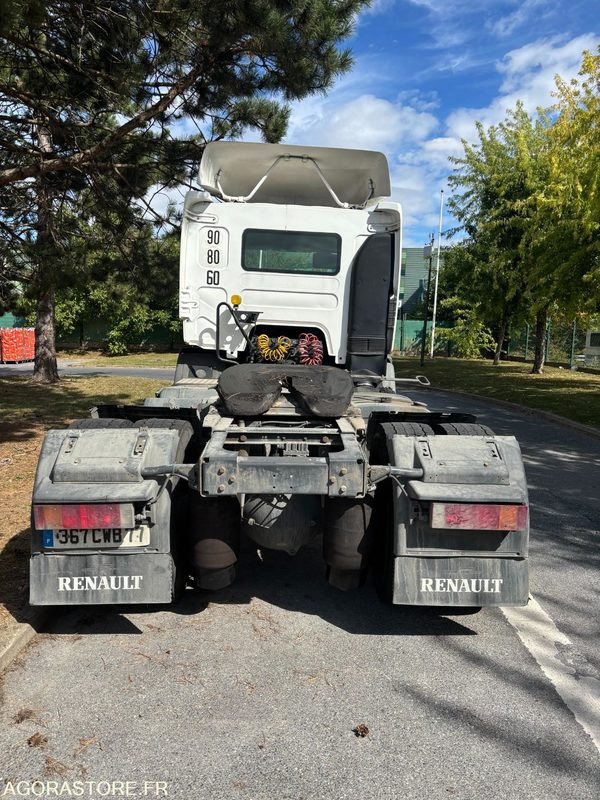 TRACTEUR RENAULT - 2002 - 462695 Kms - Tracteur routier: photos 3 TRACTEUR RENAULT - 2002 - 462695 Kms - Tracteur routier: photos 3